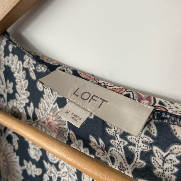 Paisley women’s Loft blouse - Picture 2 of 3